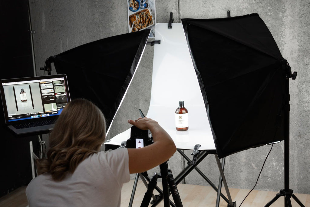 Umbrella vs. Softbox for Product Photography: What's Best? - Thrive Product  Studio